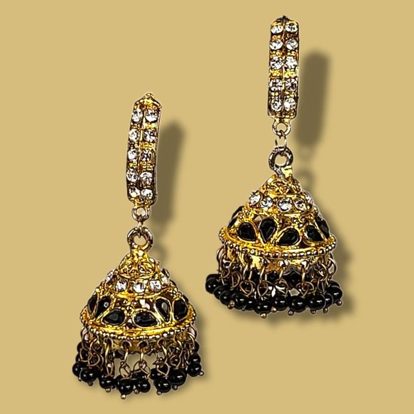 Vintage Black Gold Beaded Chandelier Designer Earrings 1960’s - Picture 6 of 8